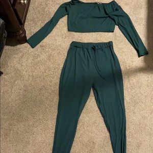 NWOT 2 piece lounge set